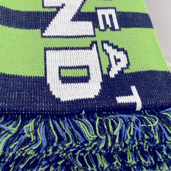 ❌SOLD❌ LOT of 3x NWT Seattle Sounders Items! 1x Hat + 2x Collectors Scarfs - Picture 10 of 11